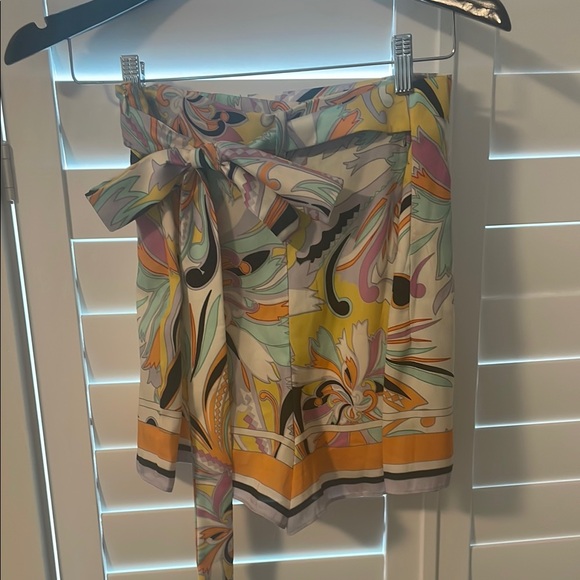 Colorful Patterned Skort - Picture 3 of 3